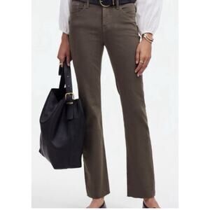 Madewell Mid-Rise Kick Out Jeans Size 24 Raw Hem Edition in Driftwood Brown